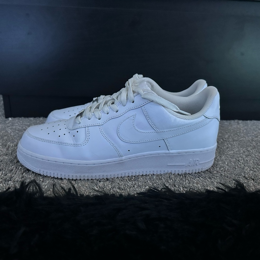 Nike Air Force 1 size 11.5 no box pretty good condition